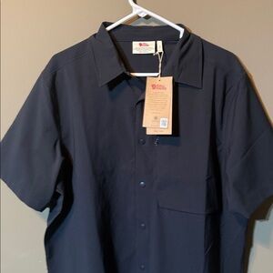 Fjallraven Navy Short-Sleeve Casual Button-Down Shirt Size Large New Wirh Tags